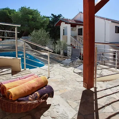 Villa Pool With Quite Pinewood Seaview With 3 Tisno