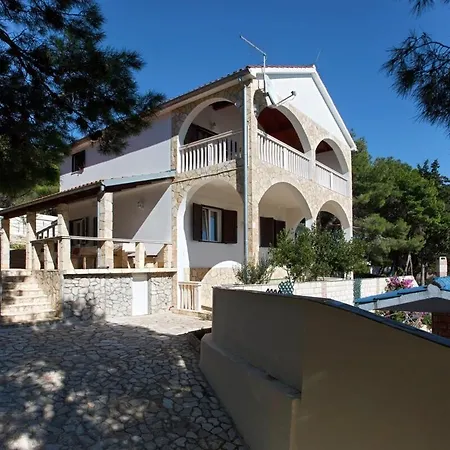 Villa Pool With Quite Pinewood Seaview With 3 *