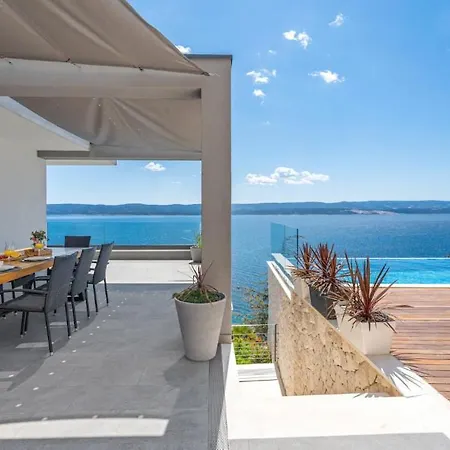 Villa Pool With Quite Pinewood Seaview With 3