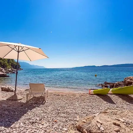 Villa Pool With Quite Pinewood Seaview With 3 *