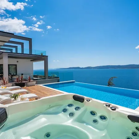 Pool With Quite Pinewood Seaview With 3 Villa Tisno